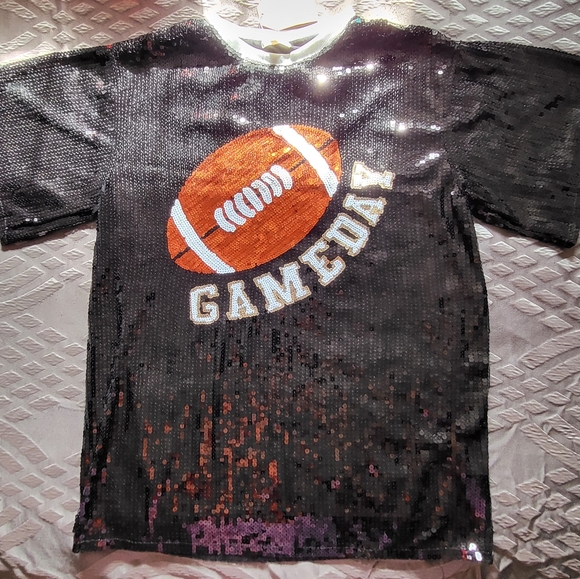 Main Strip BLACK SEQUINS FOOTBALL T SHIRT DRESS - Picture 2 of 7